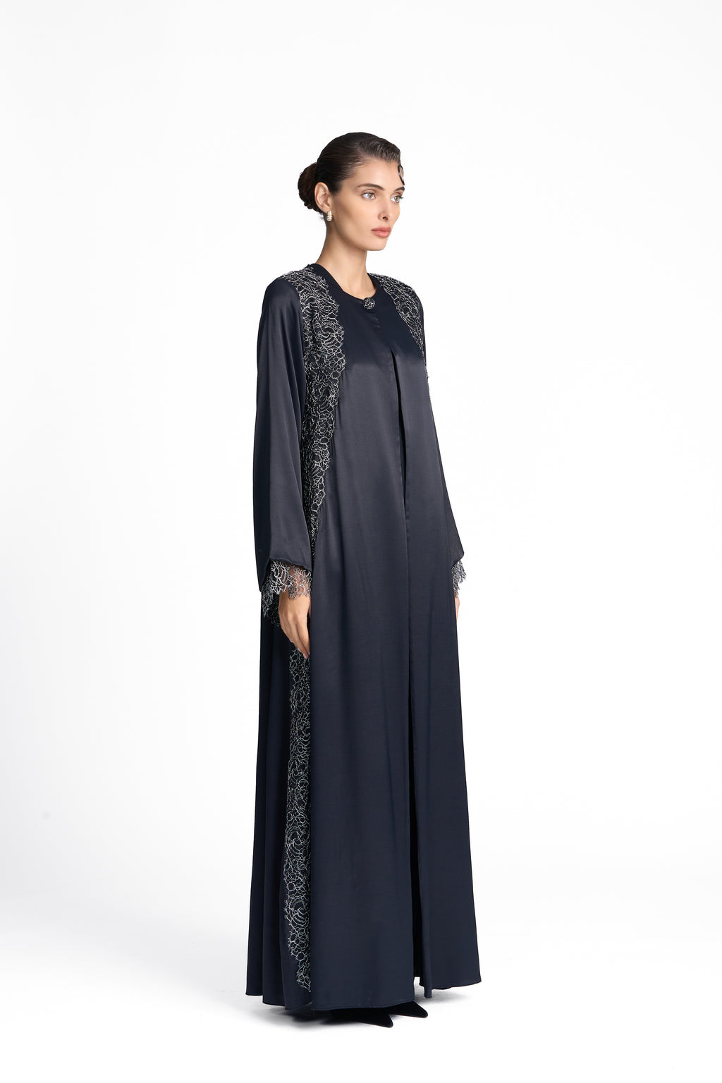 Aurhé Silver Lace Abaya